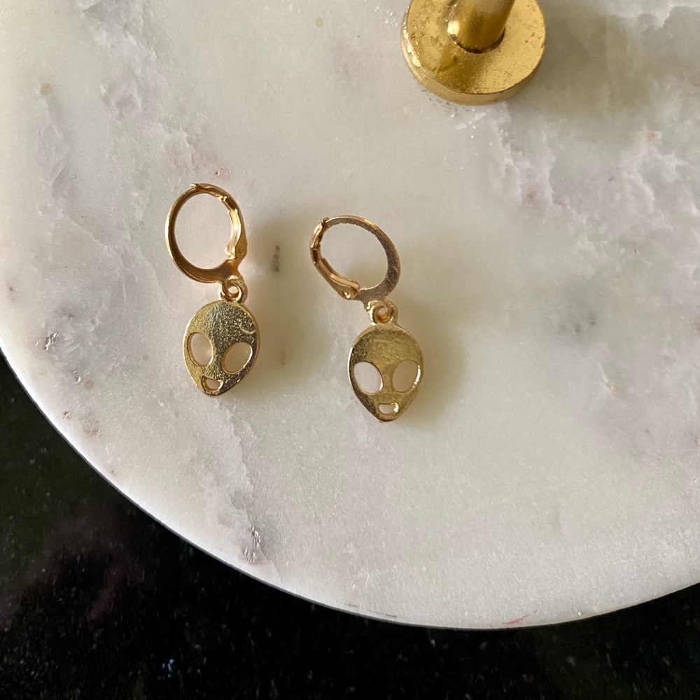 MAKE ME AND OFFER NWT Gold Alien Charm Huggie Earrings
